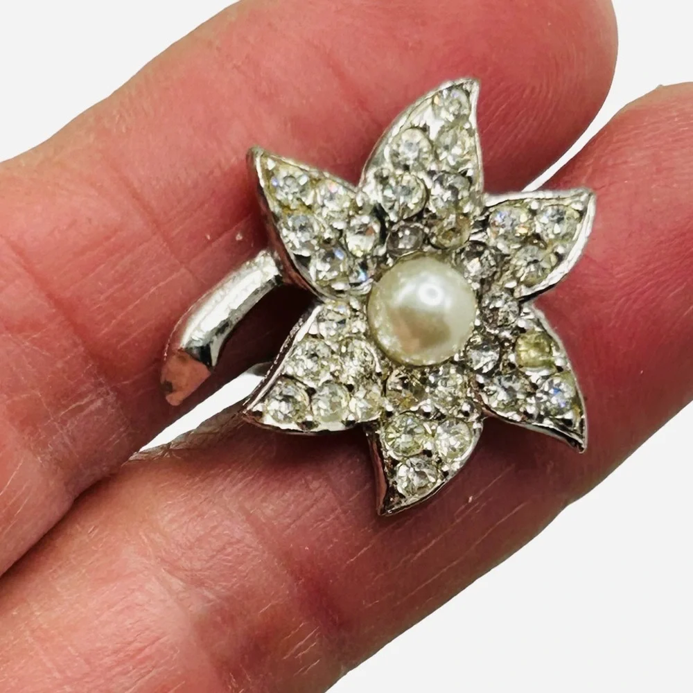 Vintage Flower Rhinestone Faux Pearl Cuff Links Unisex